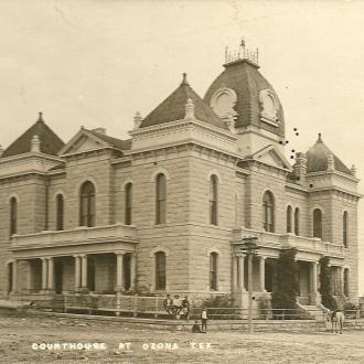 Ozona Texas Courthouse 1902.TKMAM